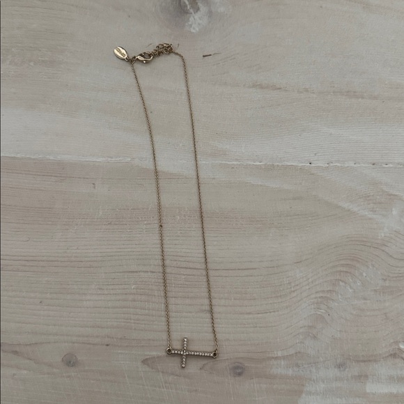 Cross Necklace - Picture 3 of 4